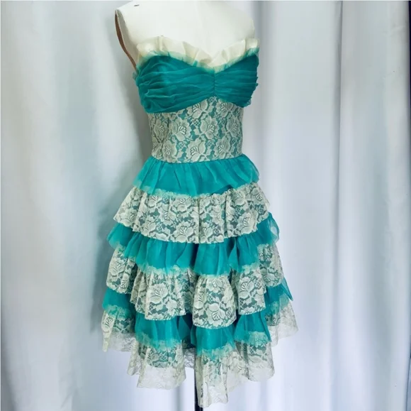 Betsey Johnson Blue and White Lace Midi Dress - Picture 3 of 10